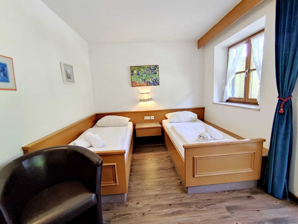 Pfrontener Hof 28/64