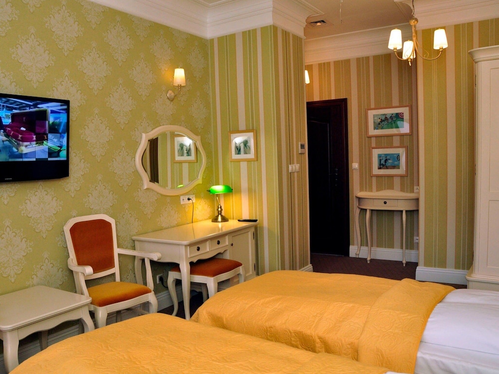 Sleepwalker Boutique Suites 56/79