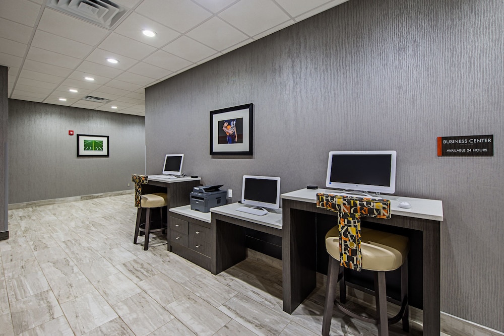 Best Western Plus Clemson Hotel & Conference Center 33/46