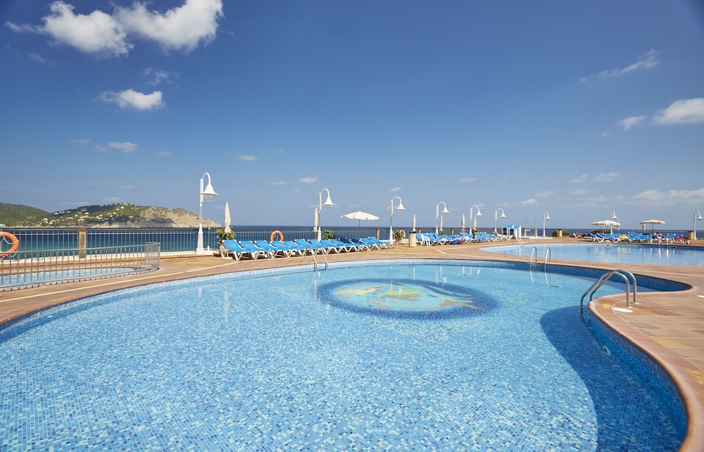Invisa Hotel Club Cala Verde 3/103