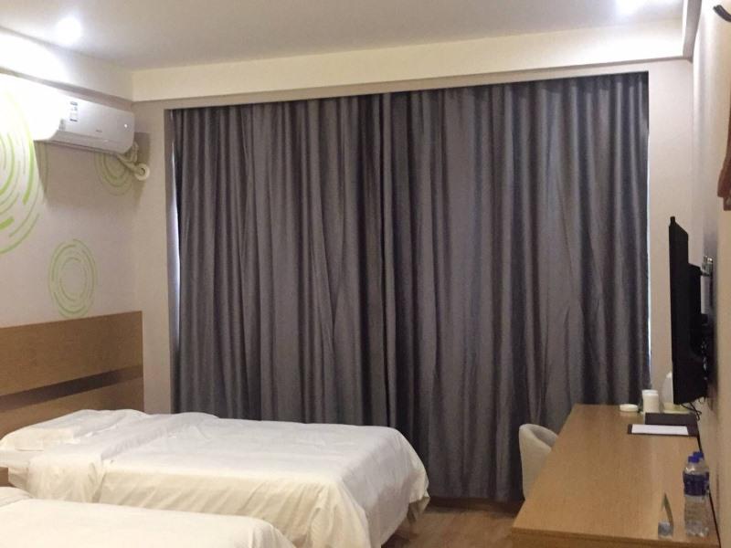 GreenTree Inn Lvliang Xiaoyi City Fuqian Street Hotel 9/22