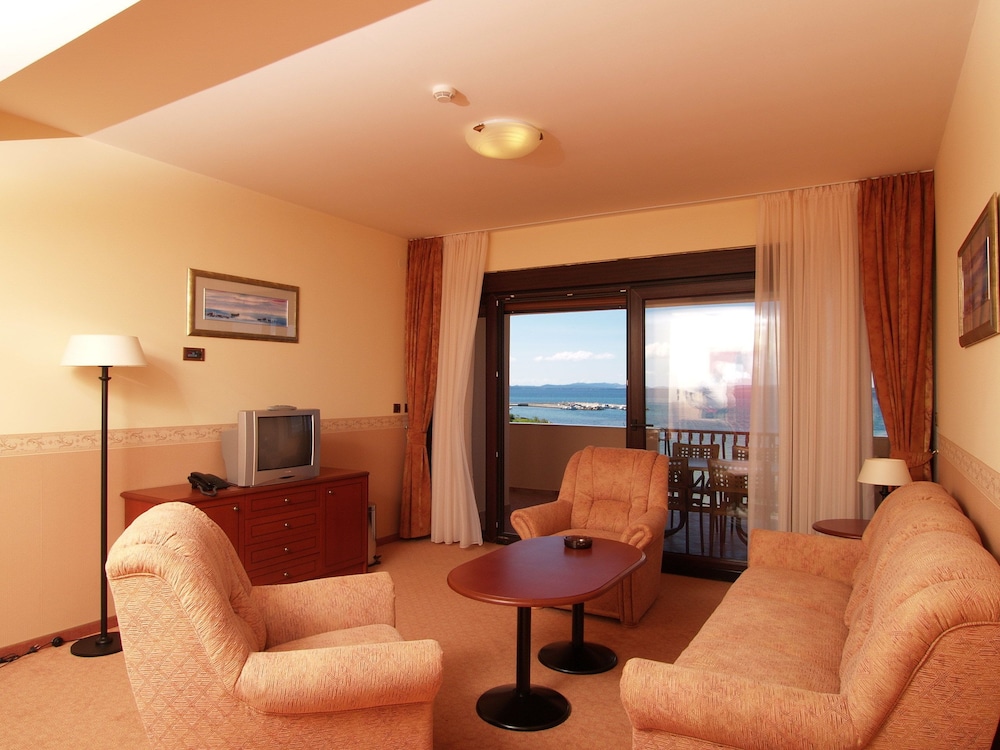 Hotel Laguna 10/42