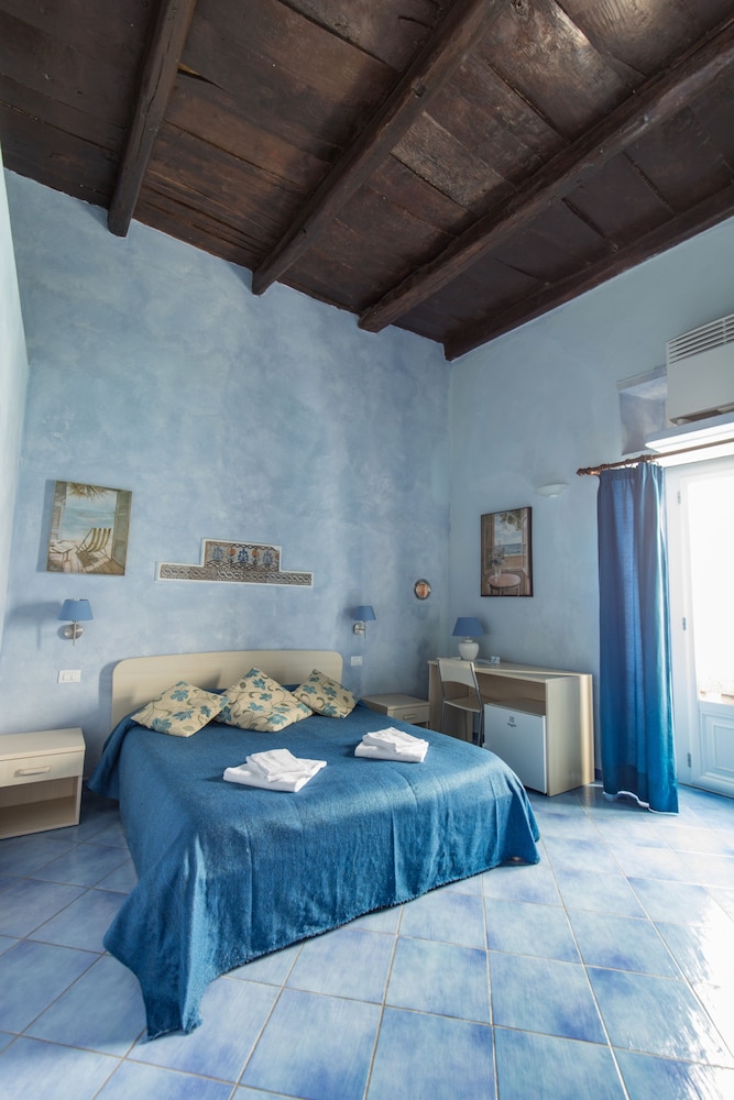 Blu Tropea Maison 16/53