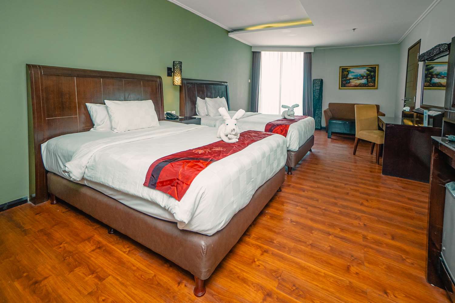 EXECUTIVE, 2 QUEEN BEDS, CITY VIEW