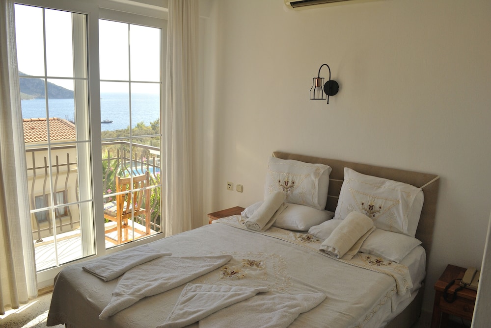 Hotel Dionysia 43/69
