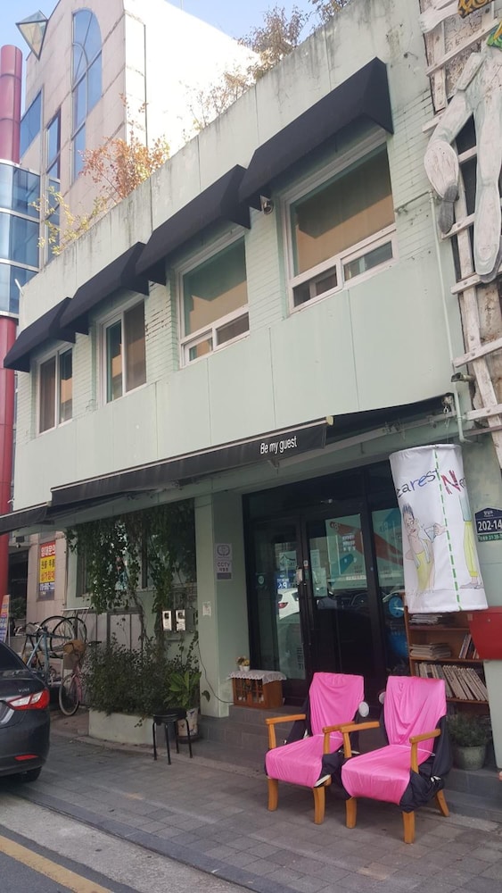 Nearest Guesthouse In Jeonju Hostel 4/48