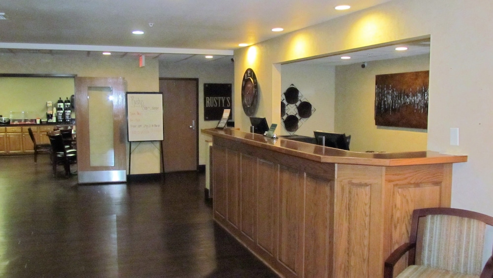 Oak Hill Inn and Suites 6/62