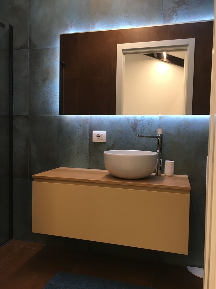 Rivadige Suite 9/50