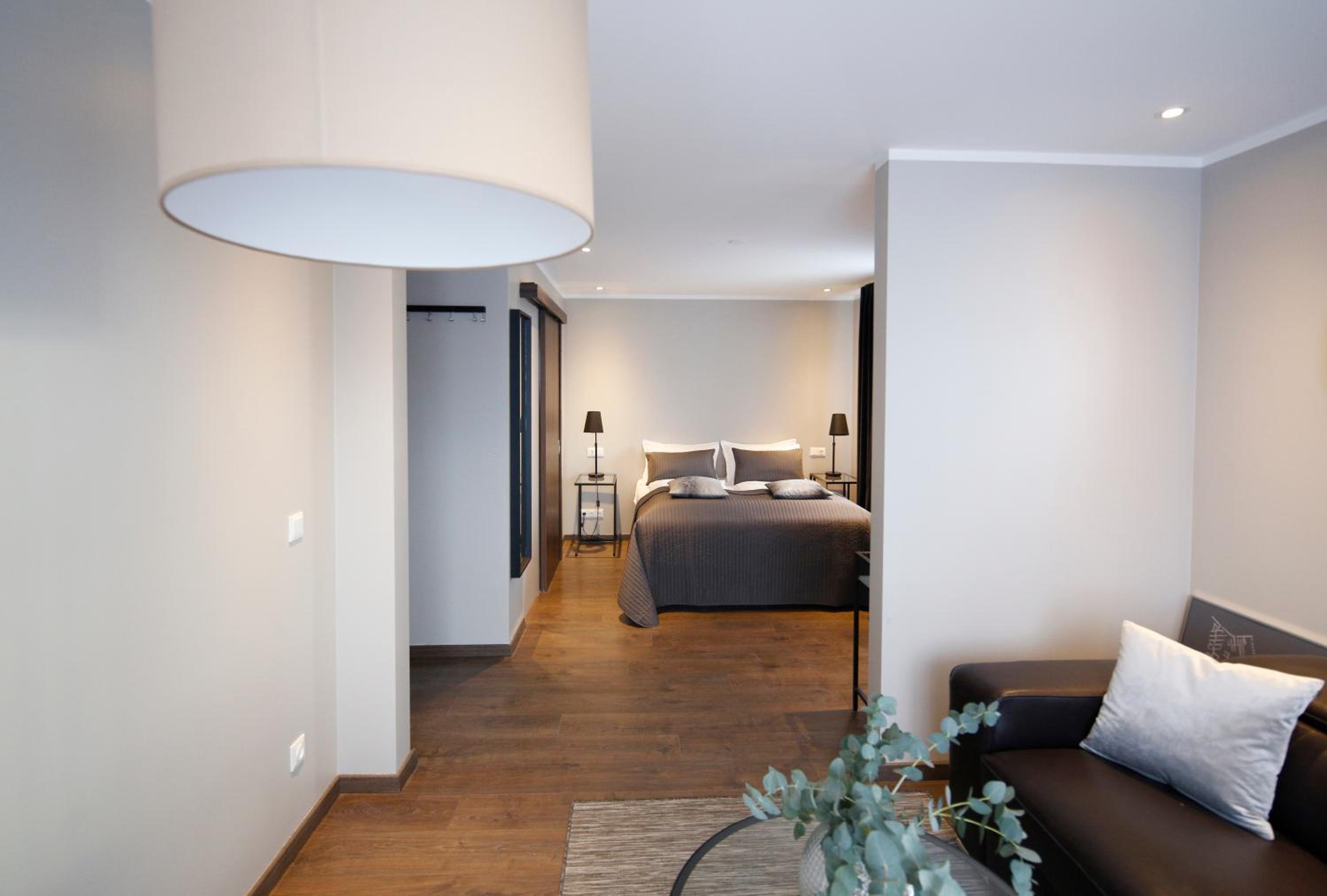 Keflavik Micro Suites 8/16