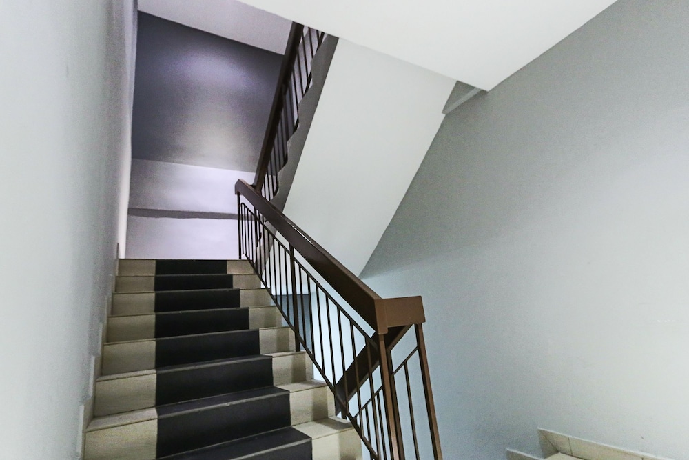 Hotel 99 - Bandar Puteri Puchong 35/56