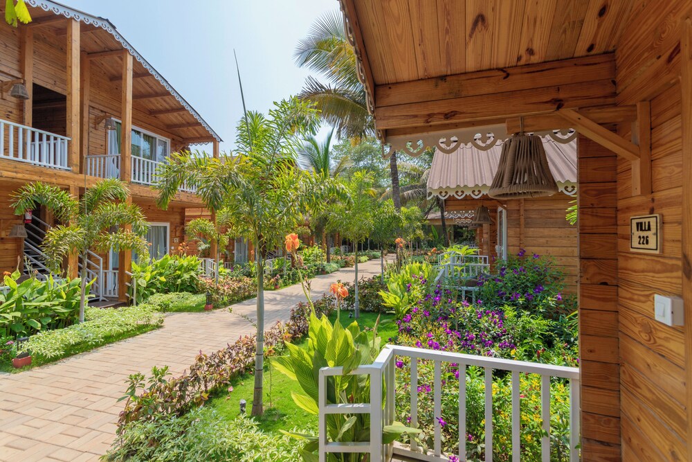 Aralea Beach Resort by Stone Wood Morjim 35/47