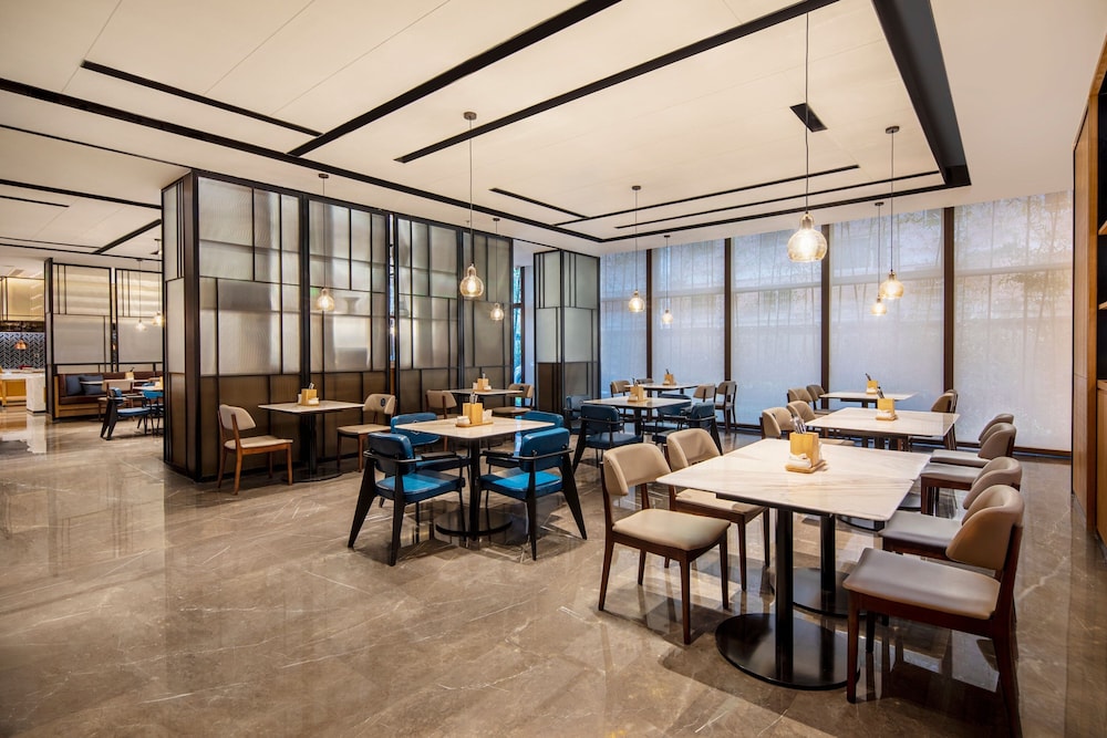 Fairfield by Marriott Hangzhou Xiaoshan 12/18