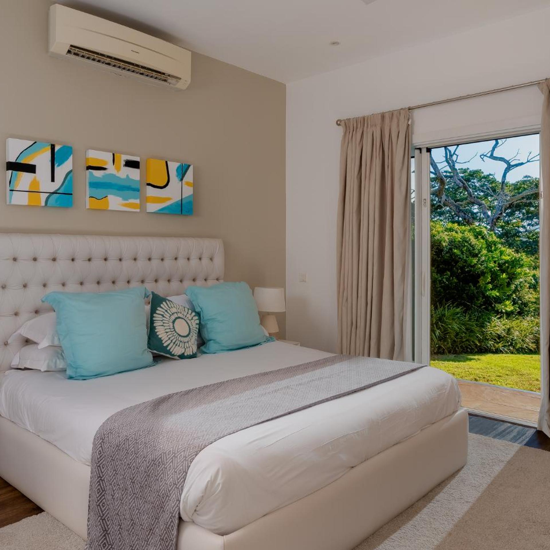 4 Bedrooms Pool Villa