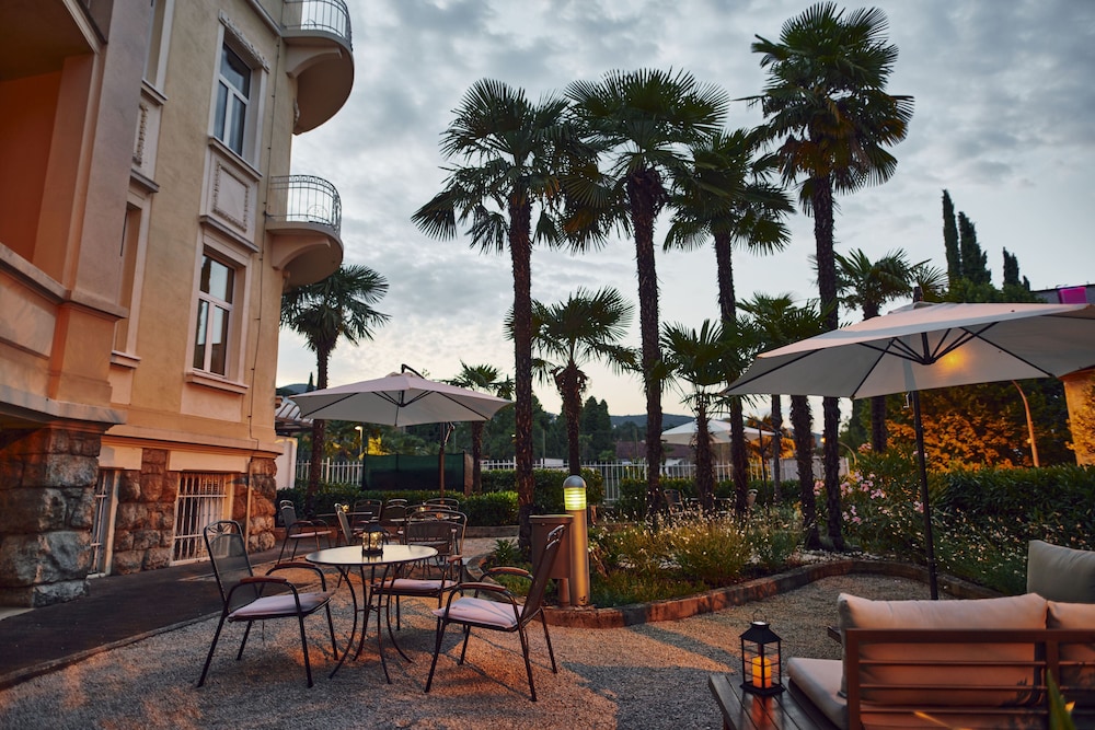 Hotel Villa Eugenia 40/45