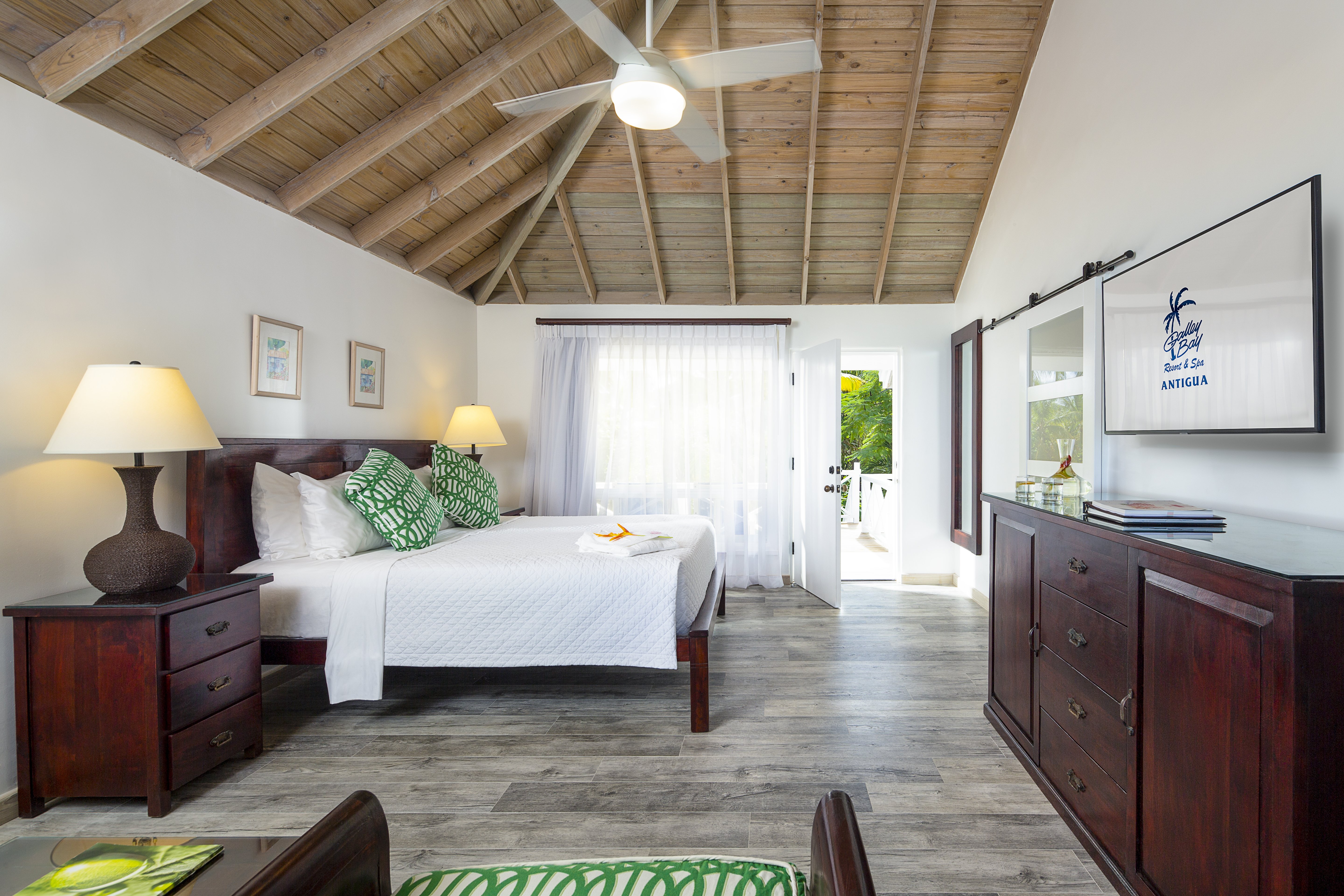 Deluxe Beachfront