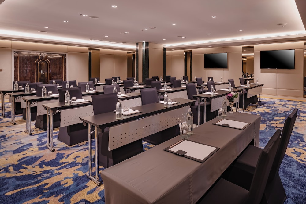 Aira Bkk Sukhumvit 11 By Kingston Hotels 36/50