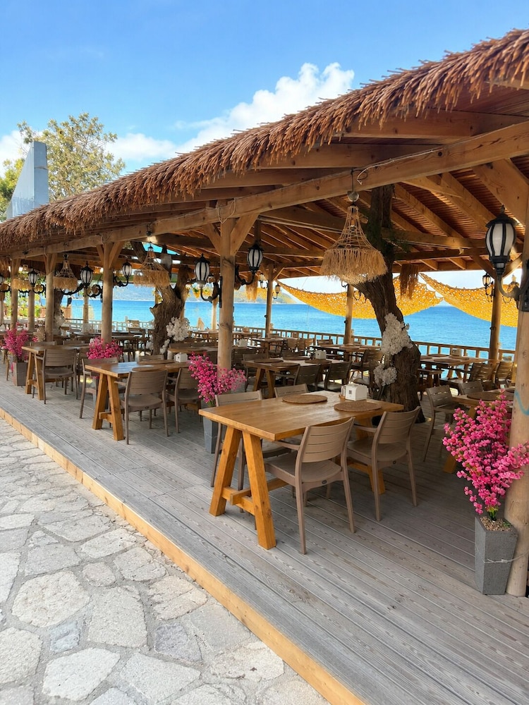 Avlu Otel Palamutbuku 13/19