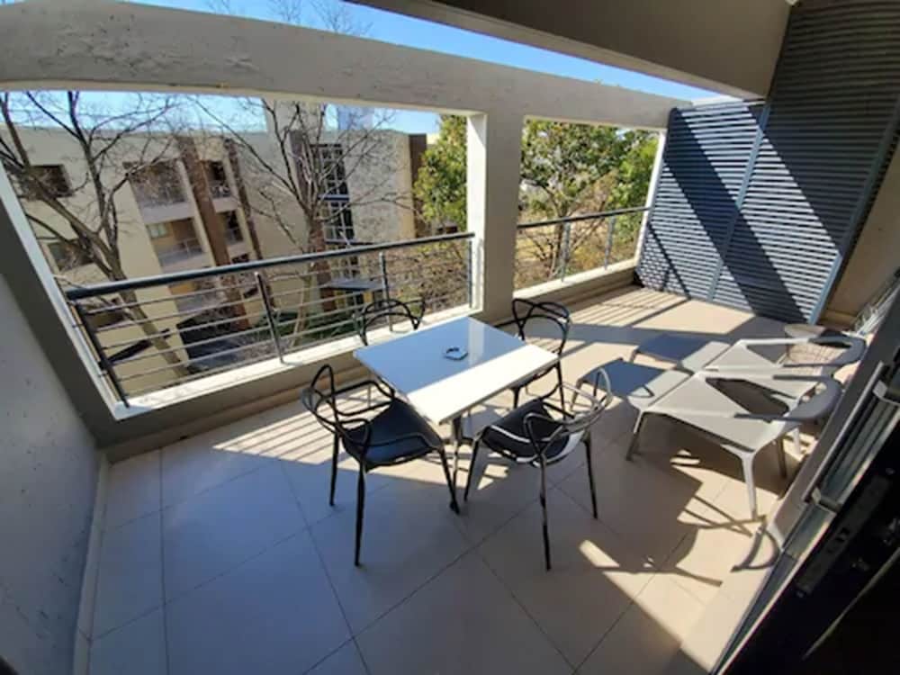 Odyssey Luxury Apartments 27/31