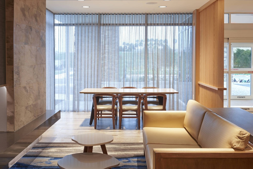 Fairfield Inn & Suites Vero Beach 16/22