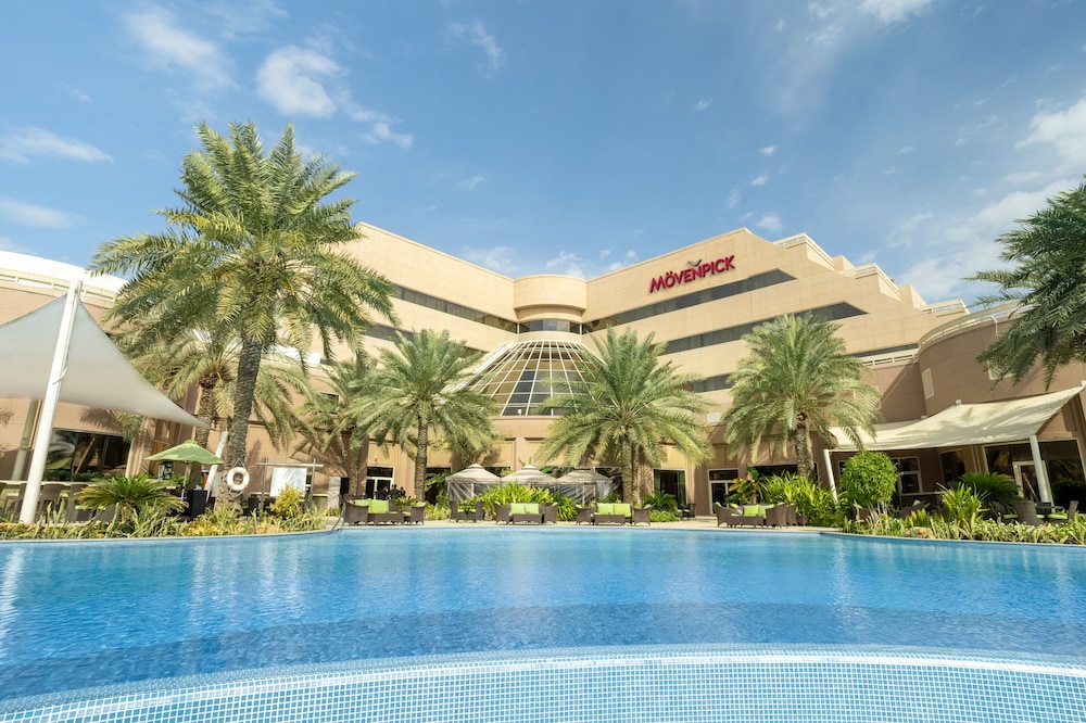 MOVENPICK HOTEL BAHRAIN 1/72