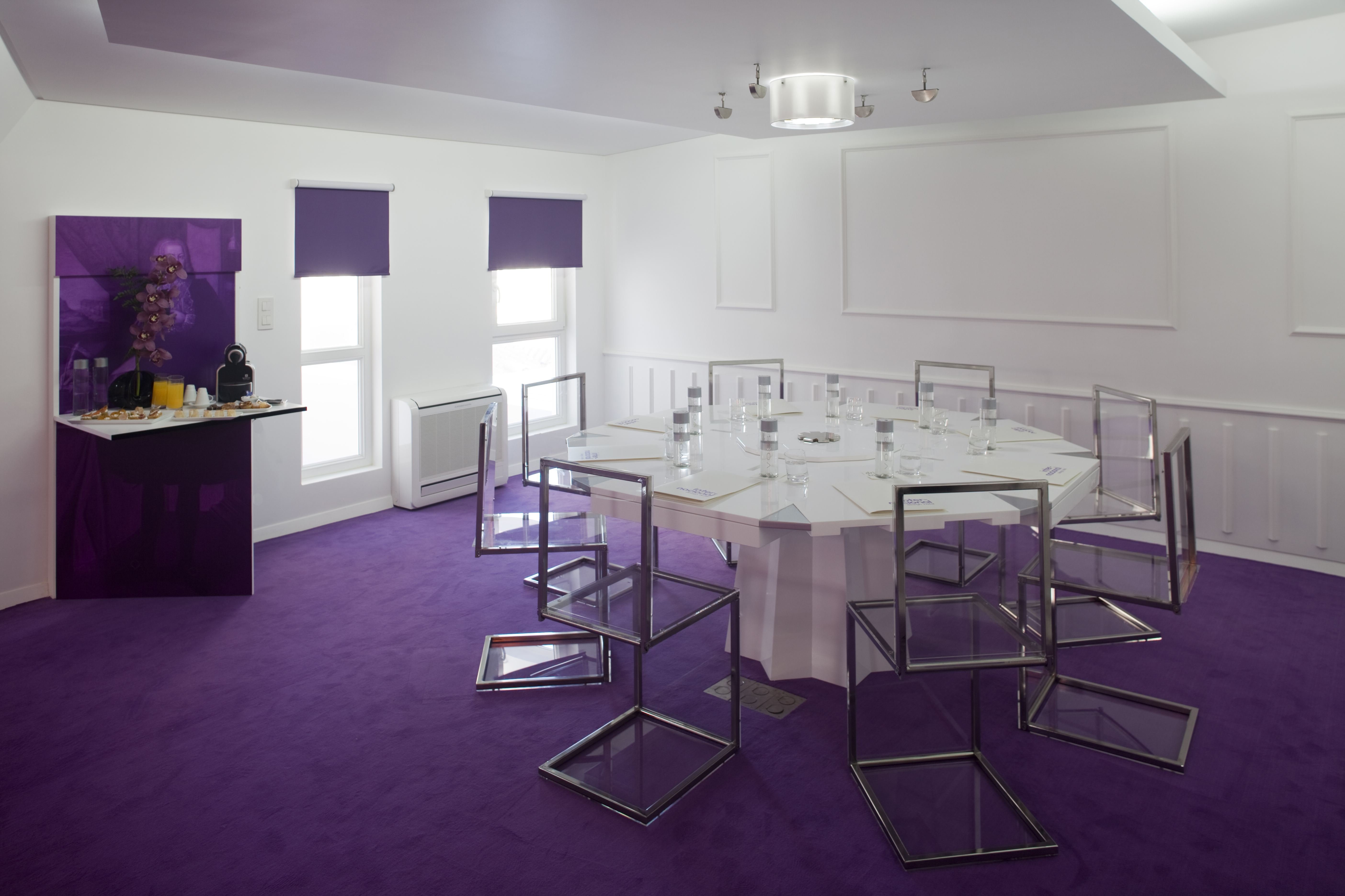 Internacional Design Hotel 42/46