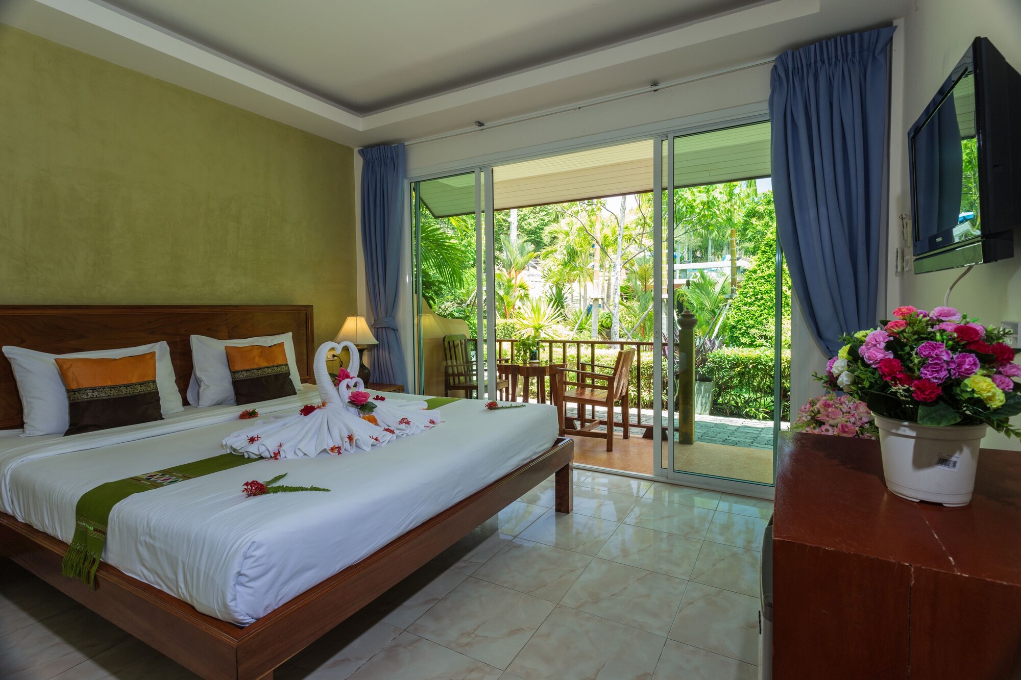 غرفة قياسية بسرير مزدوج بإطلالة على الحديقة، BAAN VANIDA GARDEN RESORT 3/4