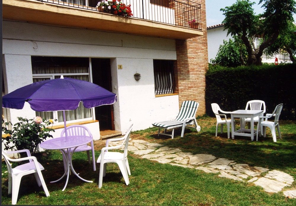 Rv Hotels Apartamentos Benelux 53/64