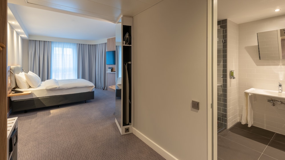 Holiday Inn Express Hotel Suites Schulenburg 34/71