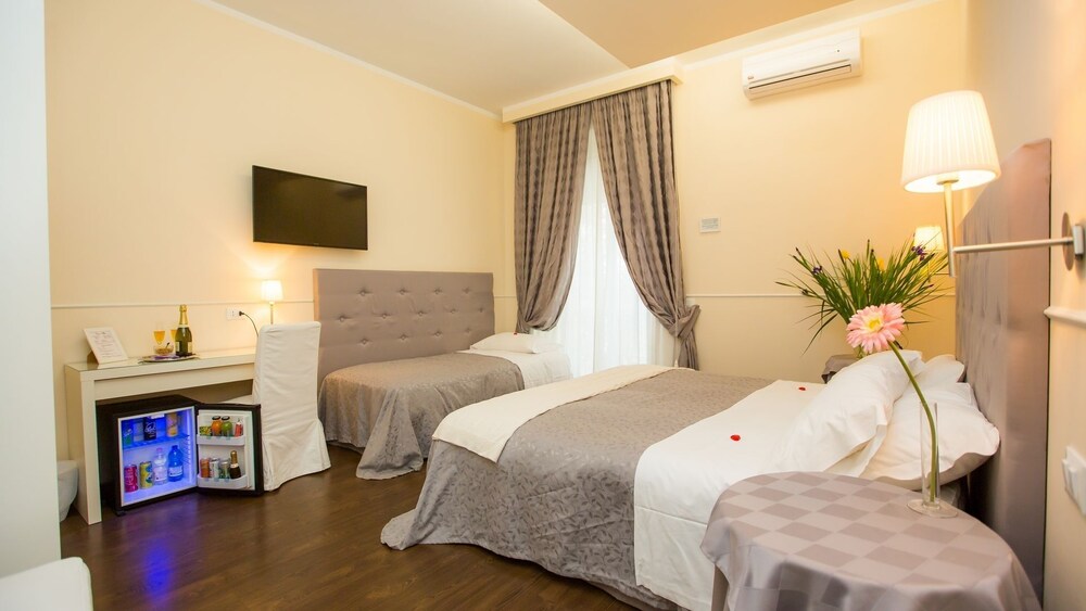Caesar Place 23/40
