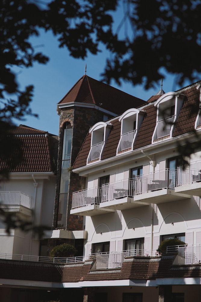 St Pierre Park Hotel And Golf 2/65