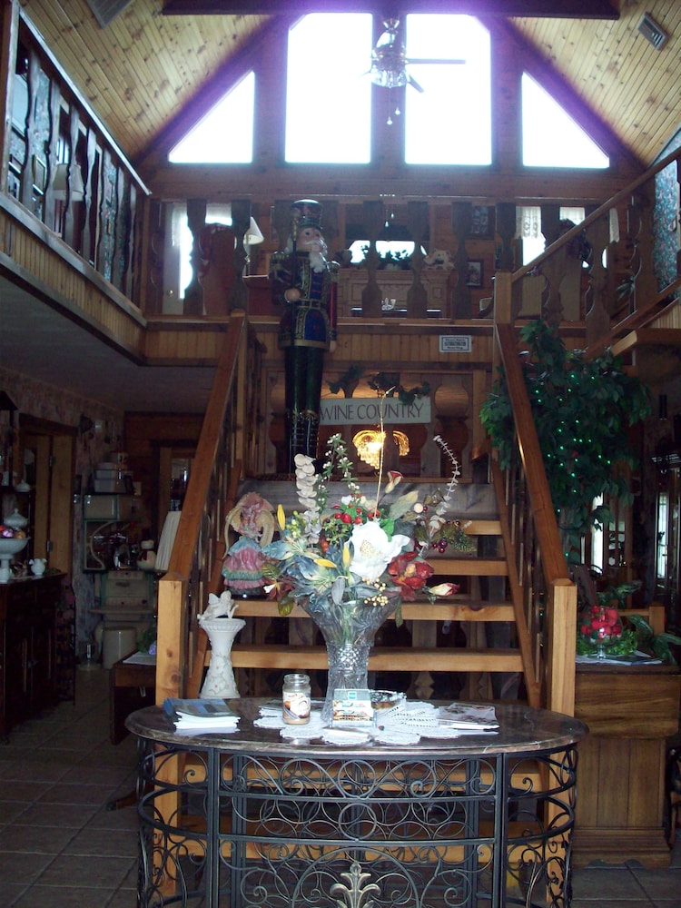 Berry Patch Bed and Breakfast 8/50