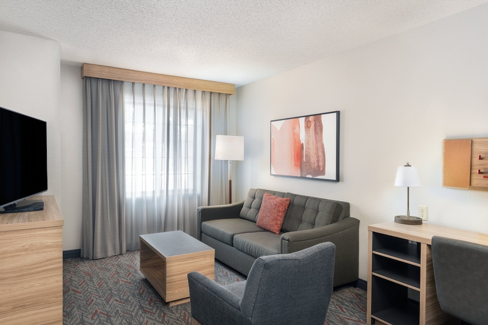 Candlewood Suites Eagan Arpt South - Mall Area, an IHG Hotel 49/68