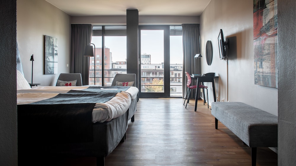 SUPERIOR, TWIN BEDS