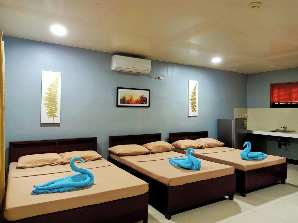 Family, 3 Double Beds