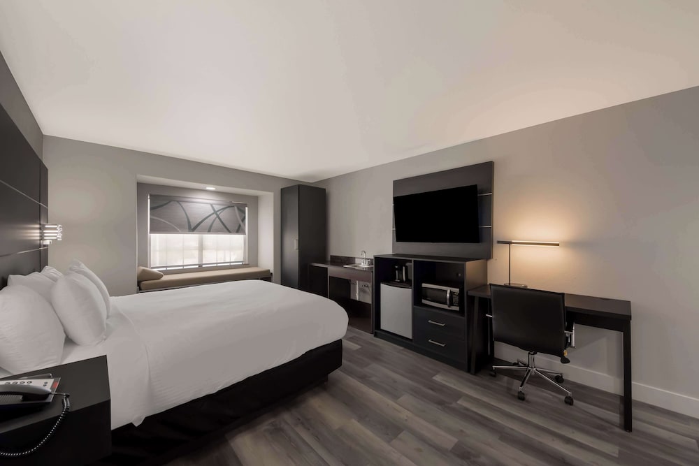 STANDARD, KING BED