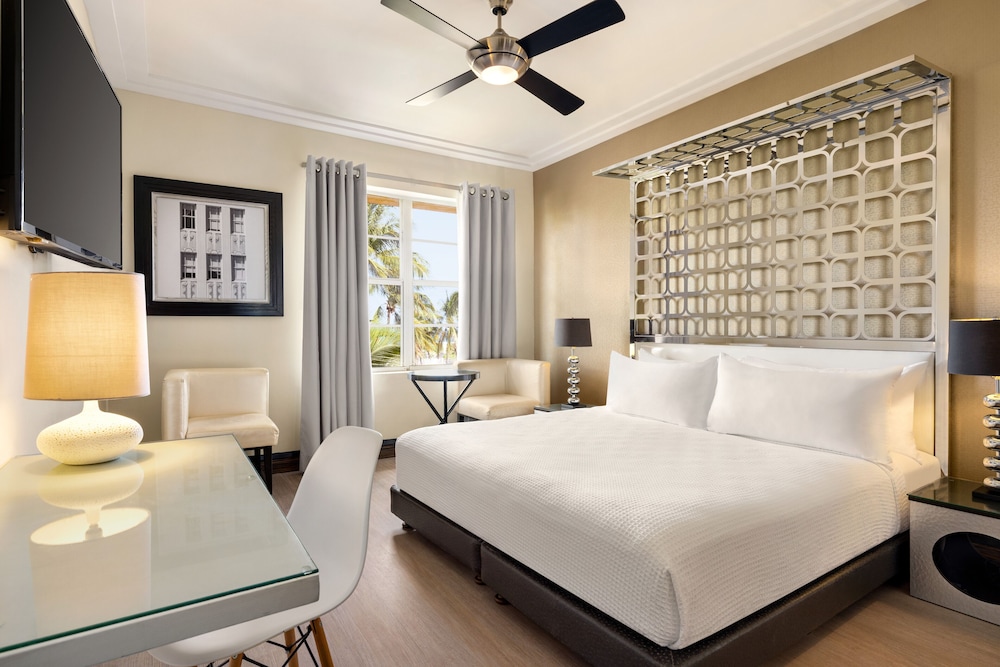 ROOM, KING BED, OCEAN VIEW