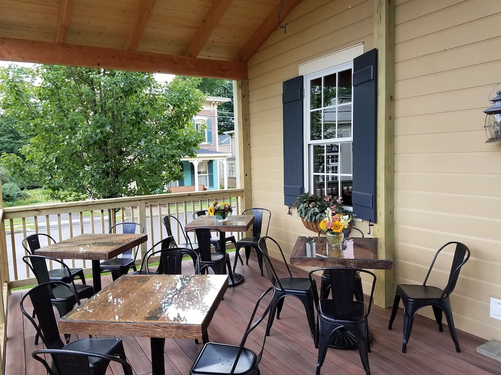 The Railroad Inn 54/61