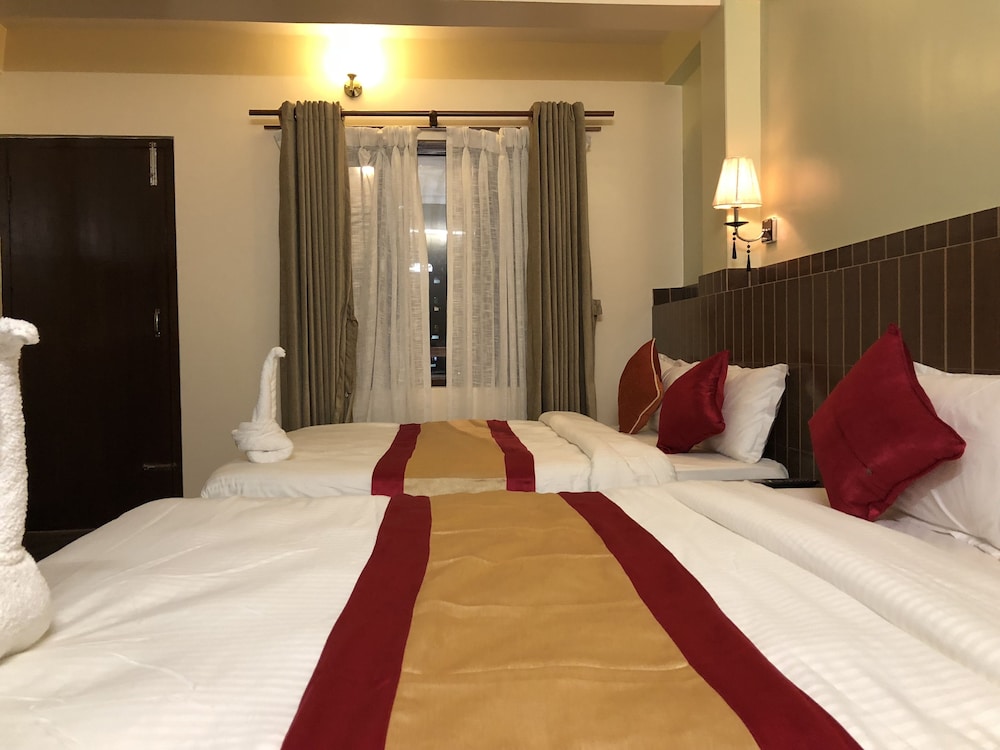 2 BEDROOMS, FAMILY, DOUBLE OR TWIN BED, COURTYARD VIEW, GARDEN AREA