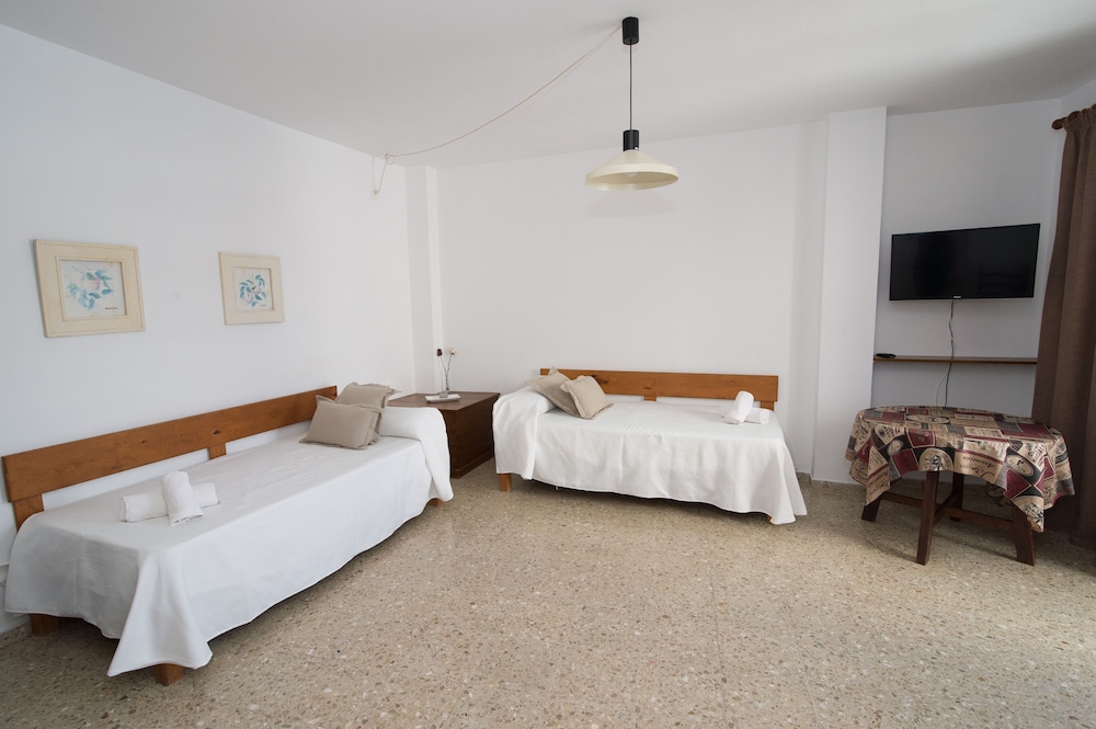 2 BEDROOMS, APARTMENT
