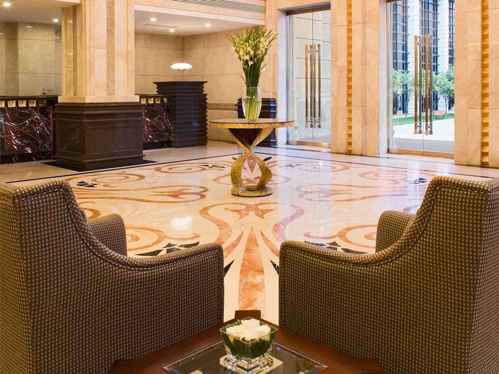 Grand Mercure On Renmin Square 46/64