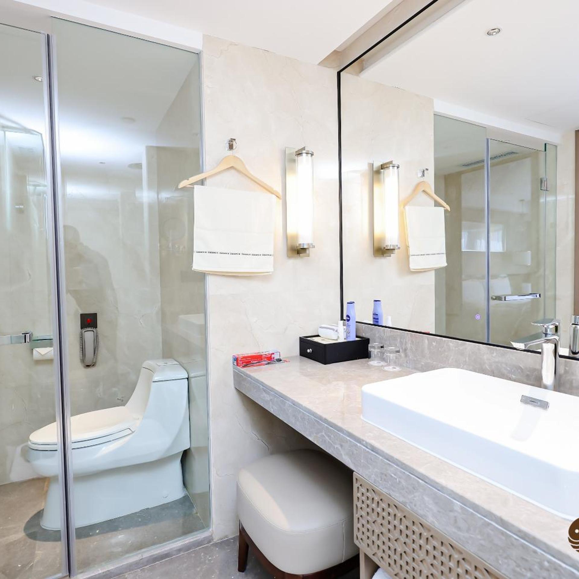 Guangdong Hotel Beijing 48/49