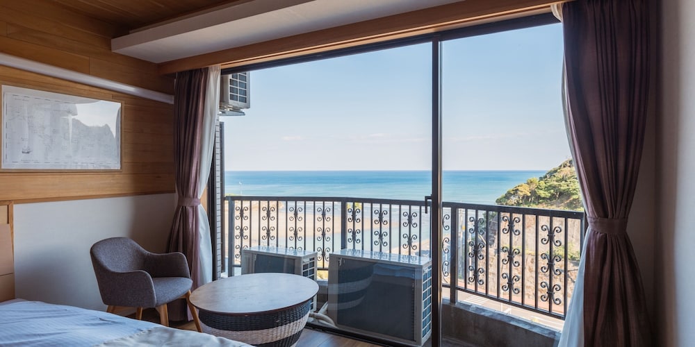 Hotel Season Nichinan 53/54