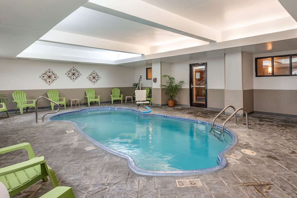 Comfort Inn Madison, IN 5/43