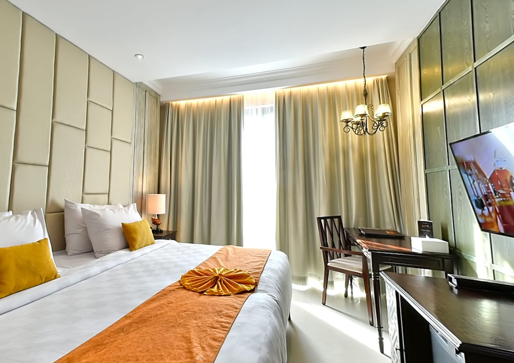 Jambuluwuk Oceano Seminyak Hotel 27/77