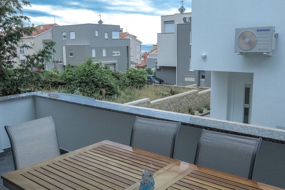 Apartments Tomana 47/50