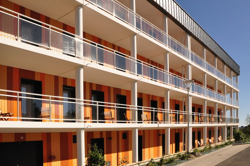 Golden Tulip Pornic 7/50