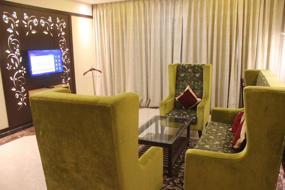 Ramada by Wyndham Varanasi Katesar 6/31