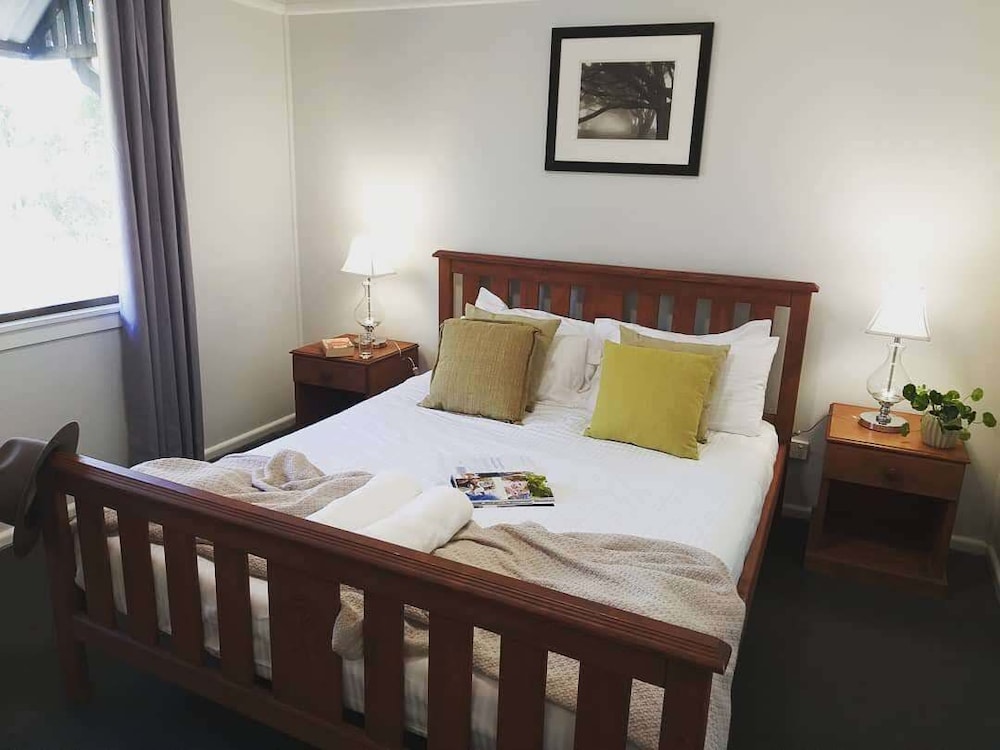 Lake Hume Resort 14/50