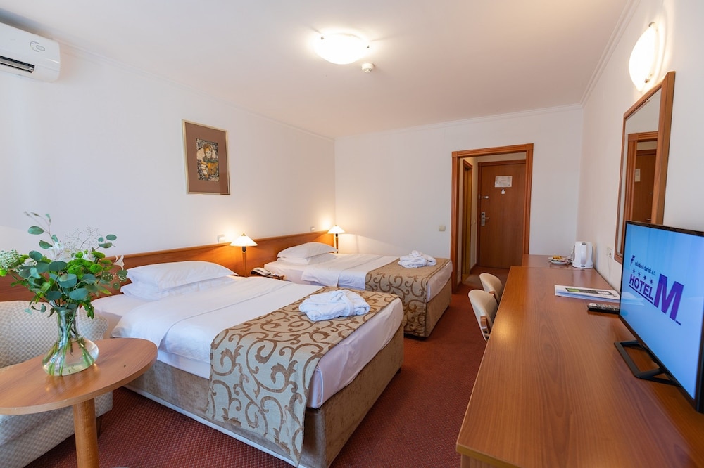 HOTEL M 13/39