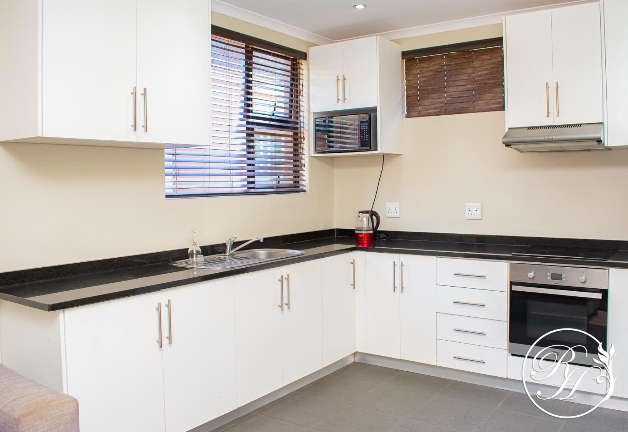 Roseland House Self Catering 34/36
